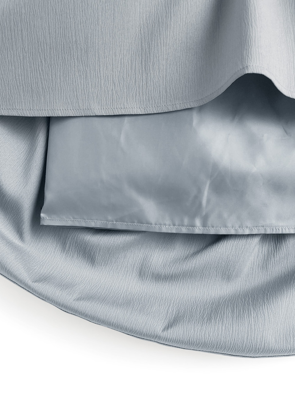 フリルオフショルダーフレアワンピース