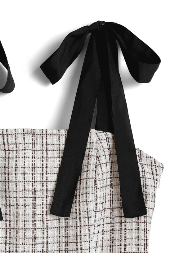 ラメツイードリボンショルダーペプラムトップス