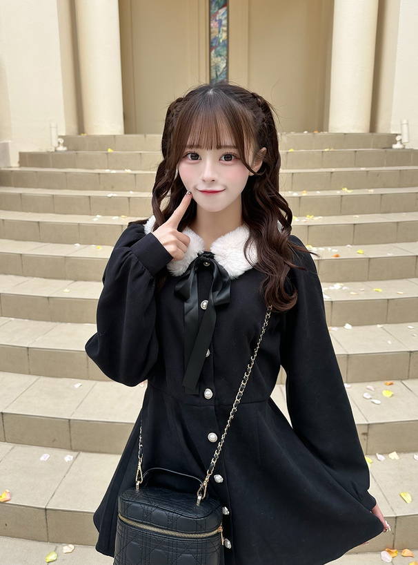 ファーティペット付きパールボタンフレアミニワンピース[tg896