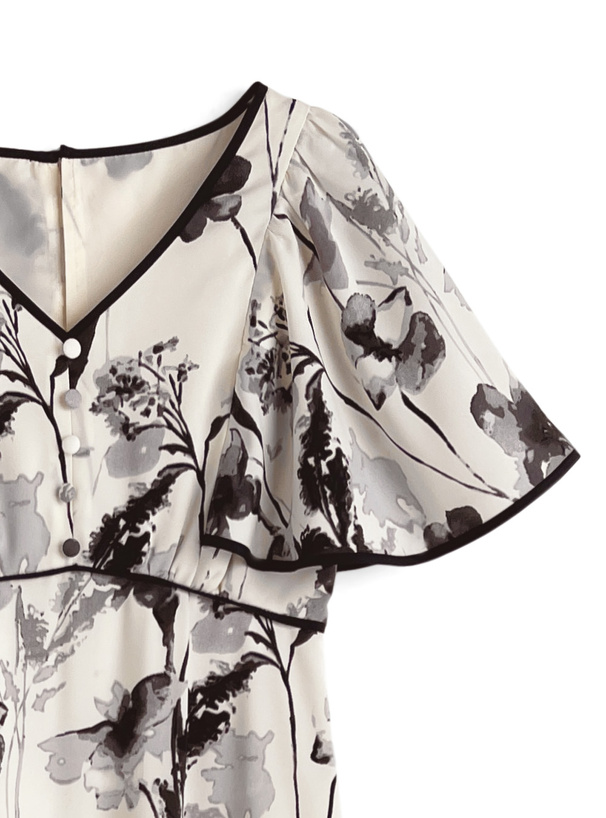 花柄パイピングバックレースアップワンピース