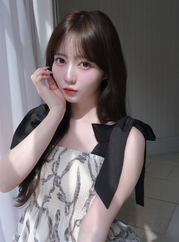 リボン柄ショルダーリボンシャーリングワンピース