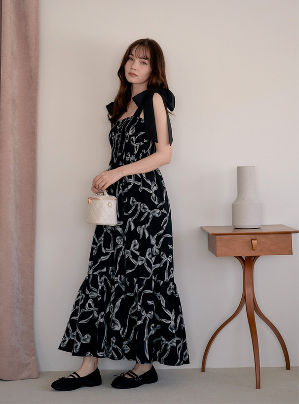 リボン柄ショルダーリボンシャーリングワンピース