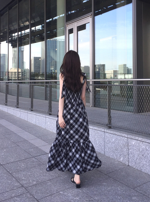 チェック柄ショルダーリボンシャーリングワンピース