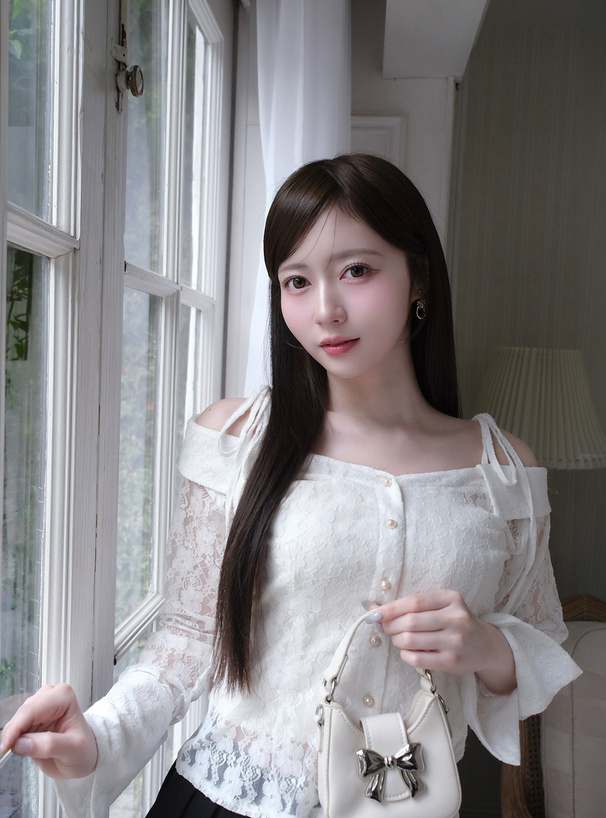 ショルダーリボンオフショルレーストップス