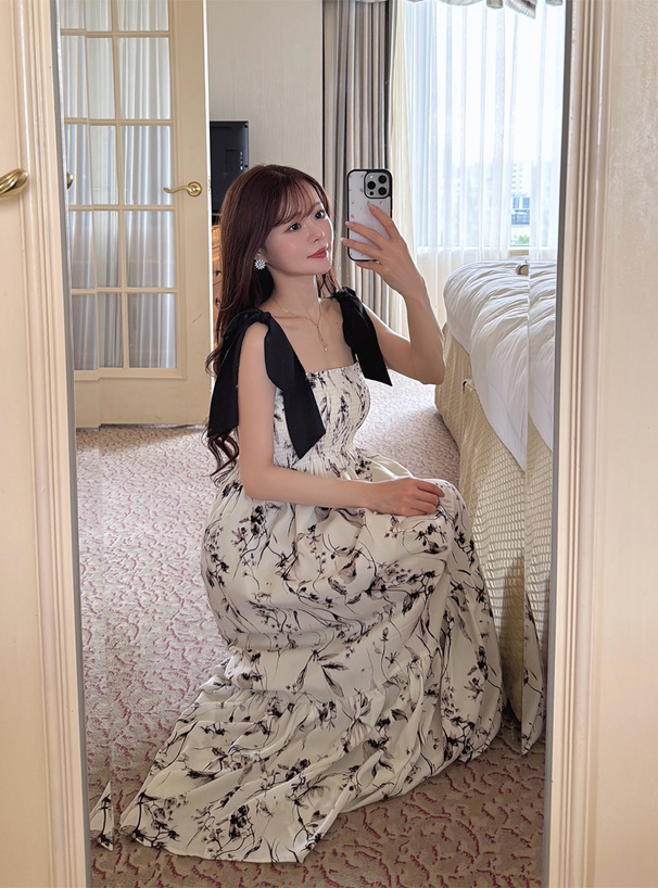 花柄ショルダーリボンワンピース