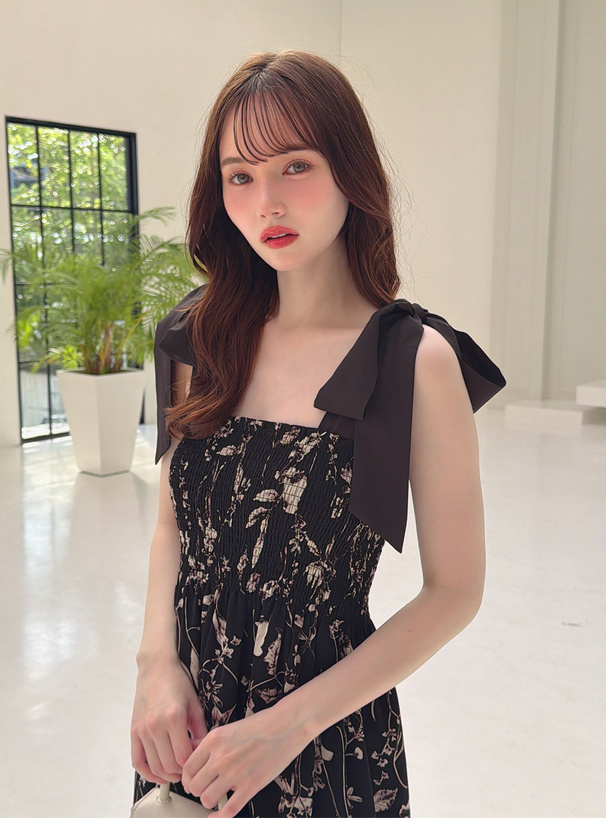 花柄ショルダーリボンワンピース