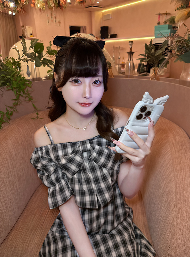 チェック柄ビッグリボンオフショルダーミニワンピース