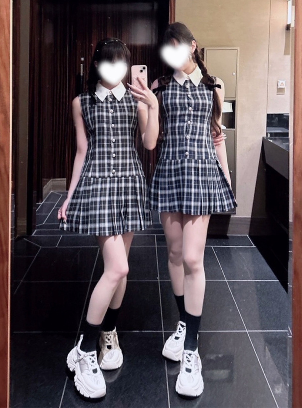 チェック柄ノースリーブプリーツミニワンピース