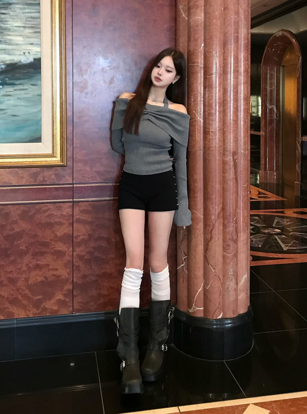 ホルターネックオフショルダーリブニットトップス