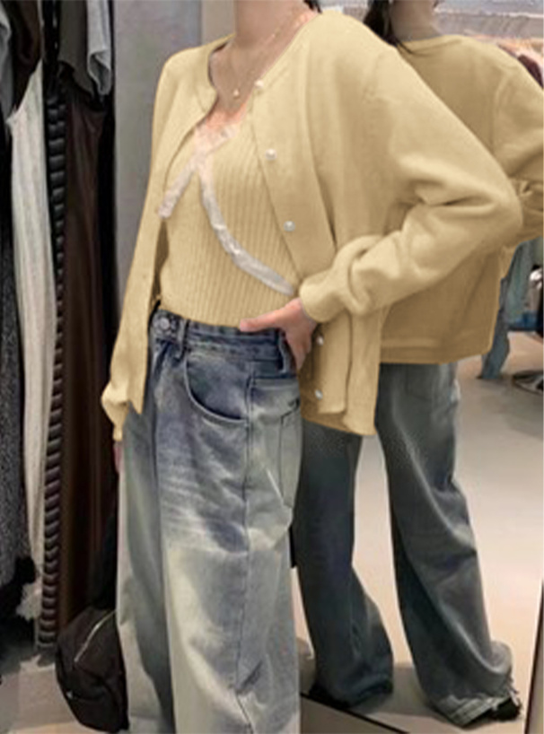 カーディガン×レースキャミソールニットアンサンブル