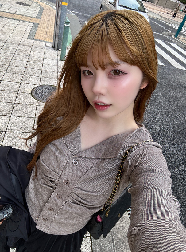 オープンカラーフロントギャザートップス