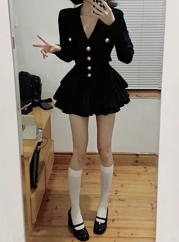 カーディガン×ティアードミニスカートセットアップ