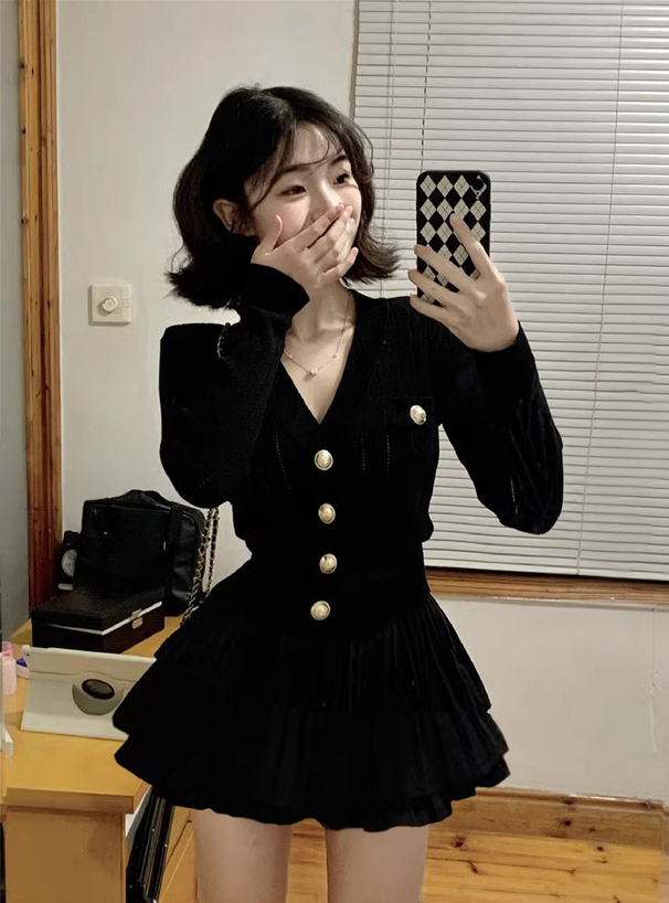 カーディガン×ティアードミニスカートセットアップ