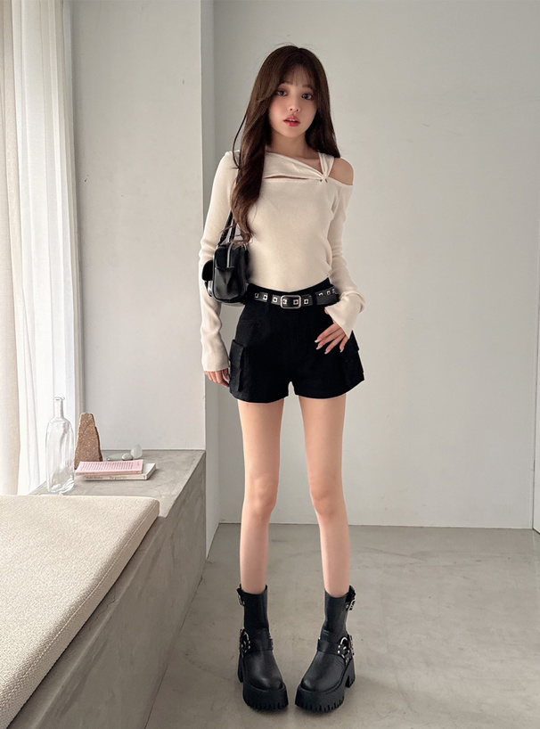 カットアウトツイストニットトップス