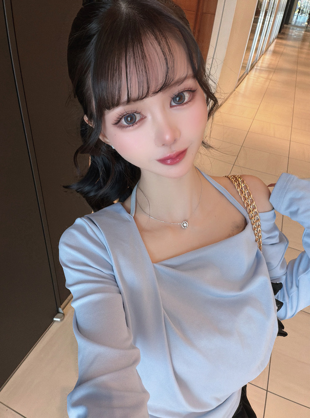 ワンショルダーホルターネックドレープトップス