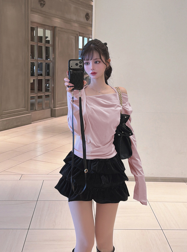 ワンショルダーホルターネックドレープトップス