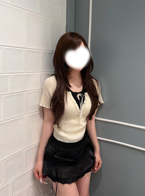 レイヤード風メロウリブニットトップス