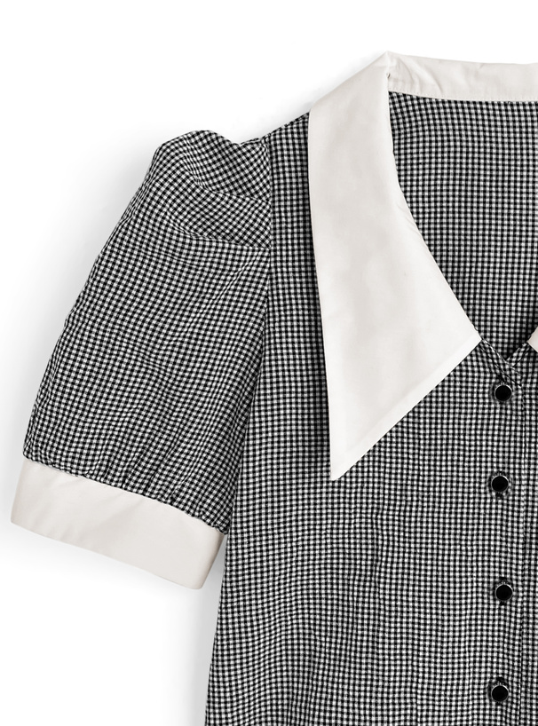 チェック柄ビッグカラーブラウス