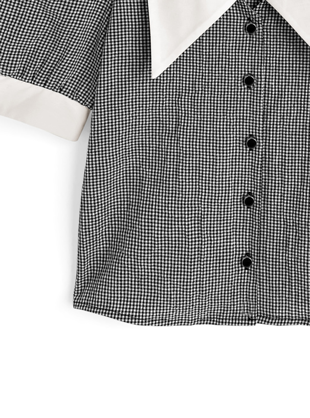 チェック柄ビッグカラーブラウス