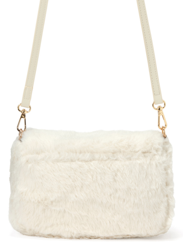 ファーフラップショルダーバッグ