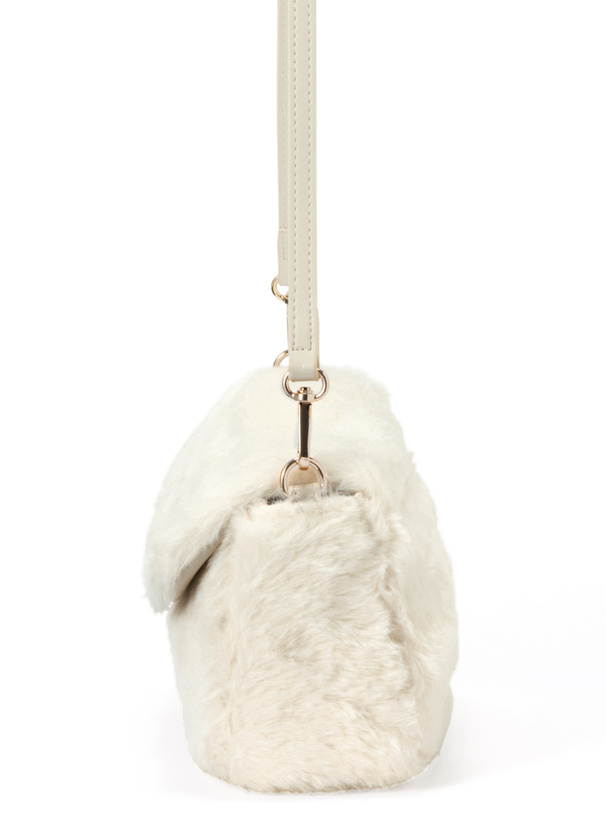 ファーフラップショルダーバッグ