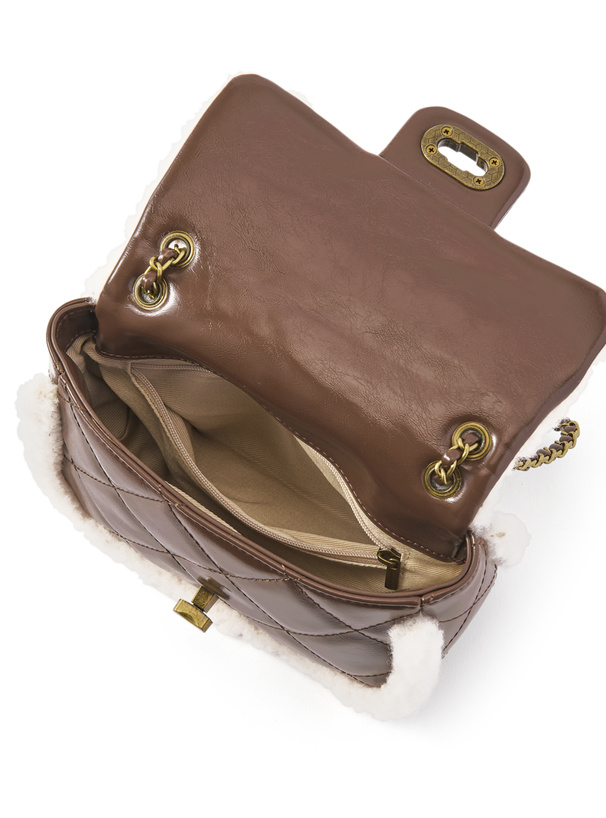 ボアキルティングフラップショルダーバッグ