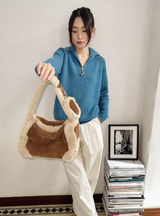 ポーチ付きムートンスクエアバッグ