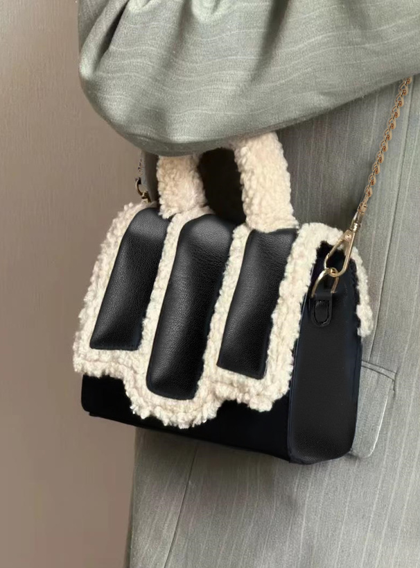 2Wayボアフラップショルダーバッグ