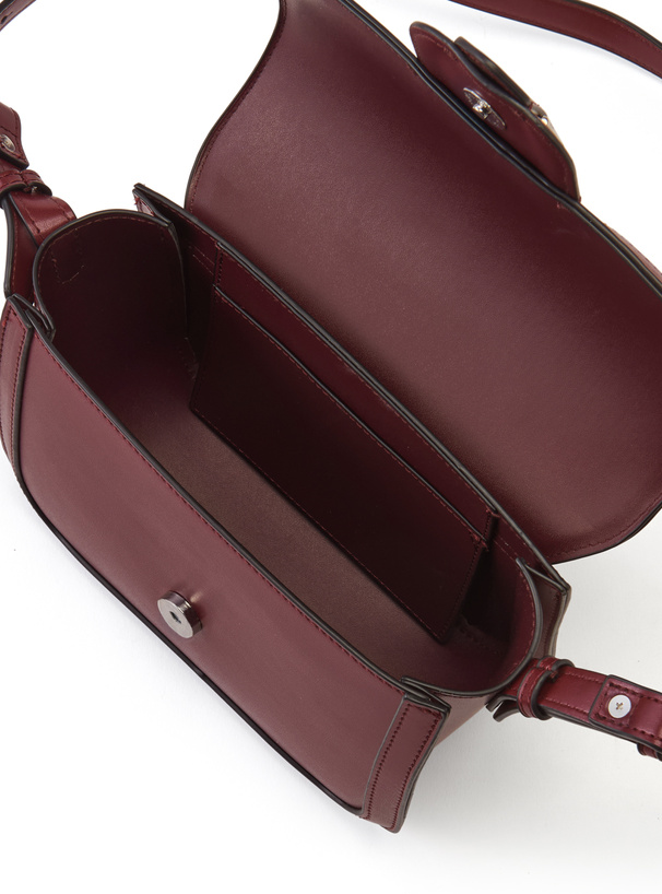 ベルトフラップショルダーバッグ