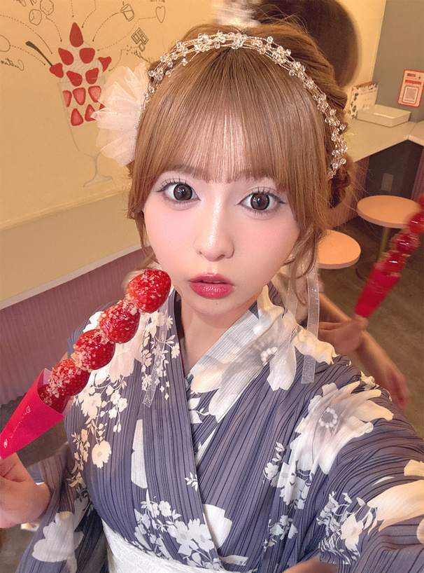 フラワーフェザーヘアクリップ