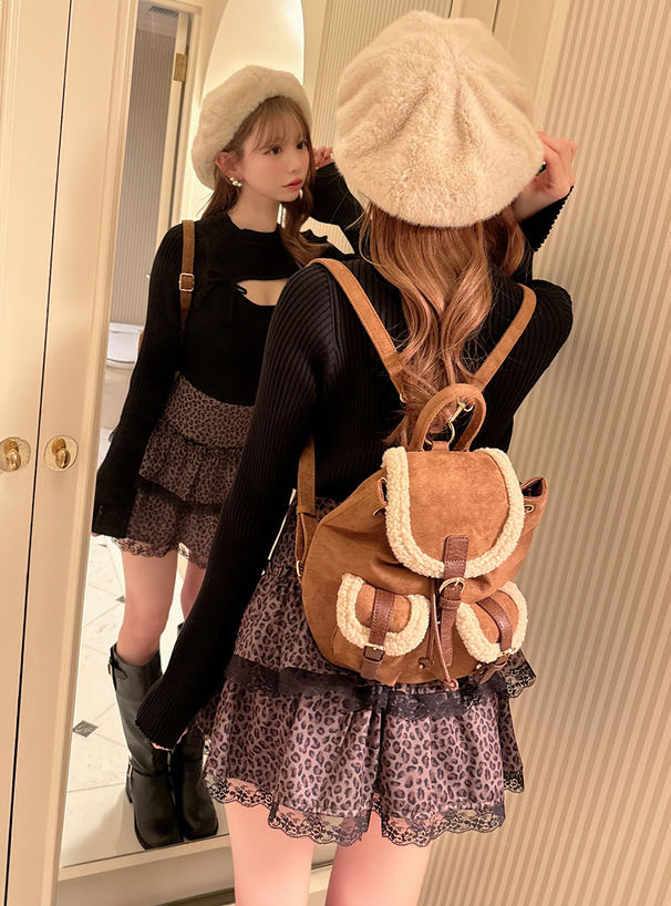 スエードボアリュック