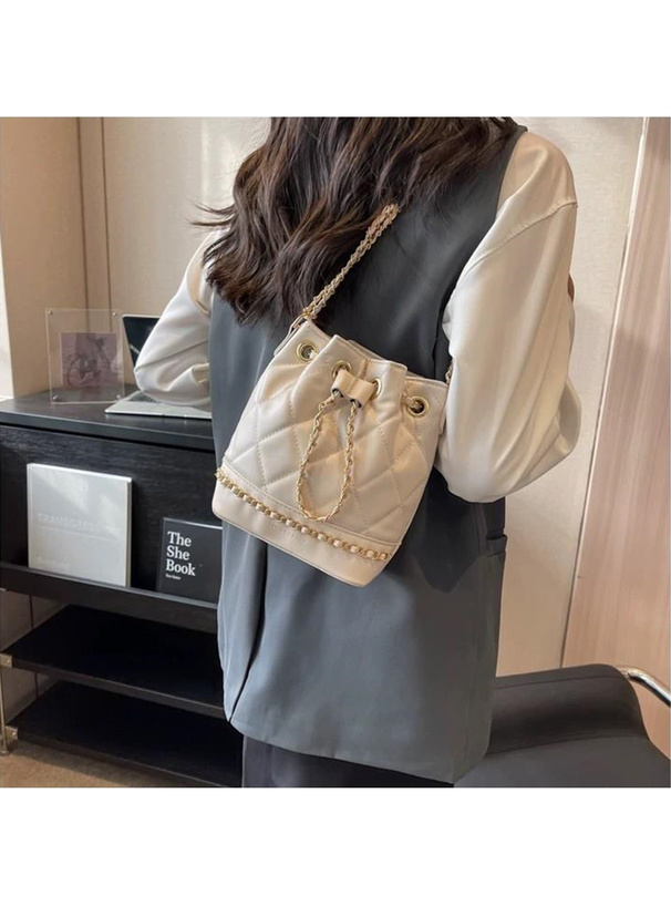 キルティングチェーン巾着ショルダーバッグ