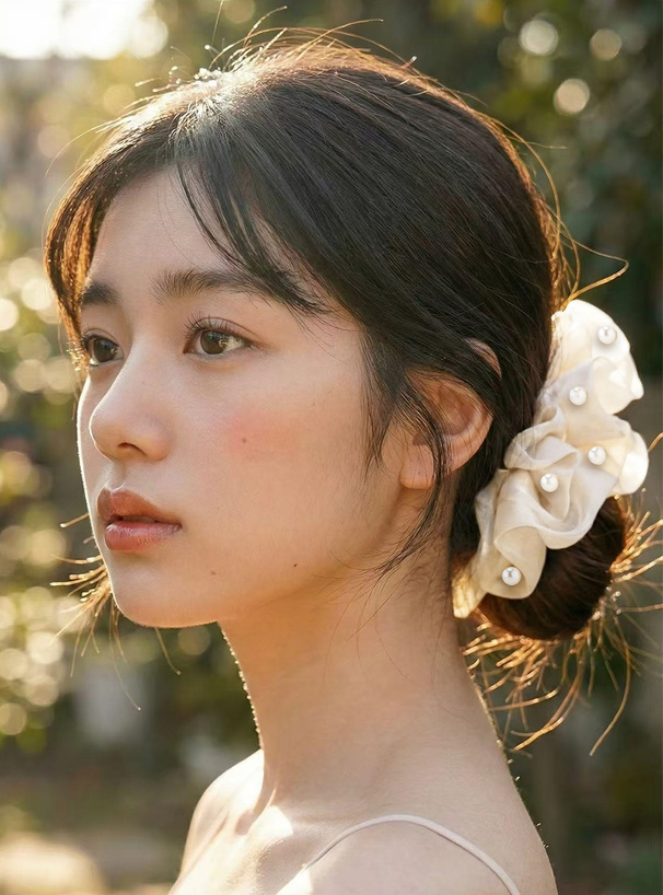 パールオーガンジーフリルヘアクリップ