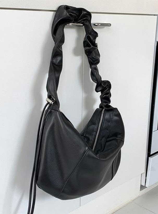 レザードロストショルダーバッグ