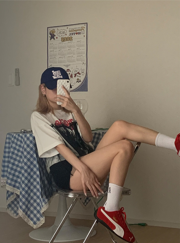 ロゴ刺繍キャップ