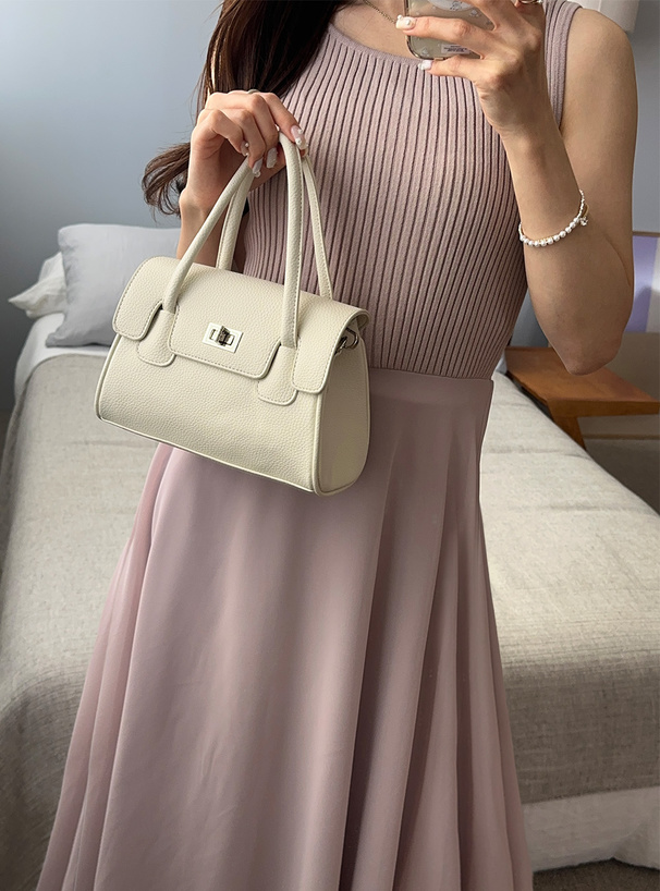 【レザー ショルダーバッグ】ピンクベージュ/オールシーズン使い可能/2WAY仕様 COOCO シュリンクレザー2WAYショルダーバッグ[品番：BCYW0034258