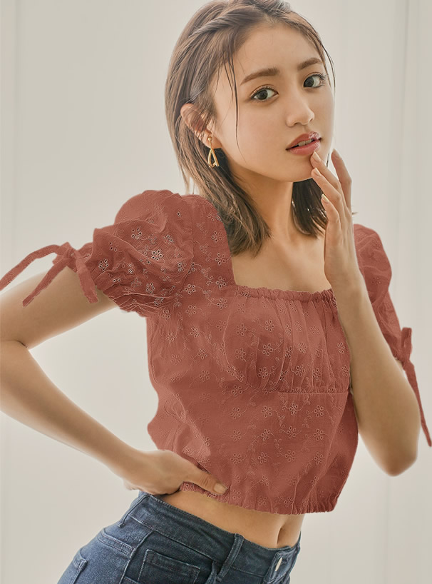 花刺繍スクエアネックリボンパワショルダーブラウス
