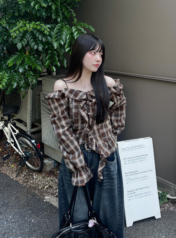 チェック柄オフショルダーラッフルフリルブラウス