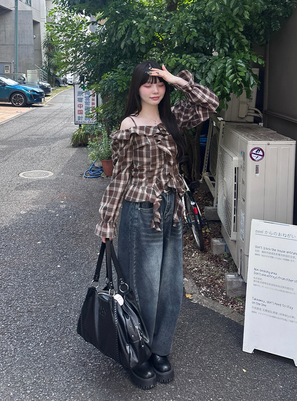 チェック柄オフショルダーラッフルフリルブラウス