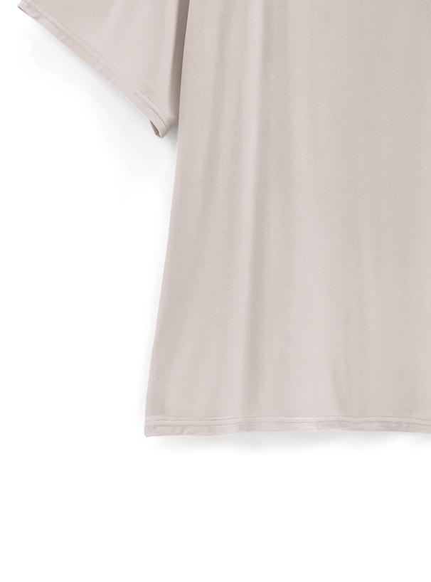 Tシャツ×ショートパンツセットアップ