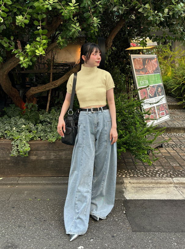 モックネックリブニットトップス