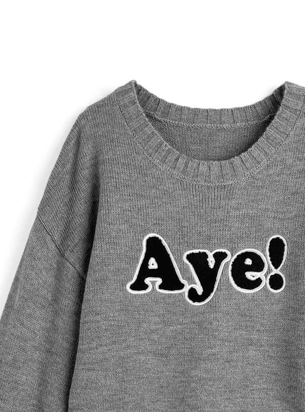 サガラ刺繍ロゴニットトップス