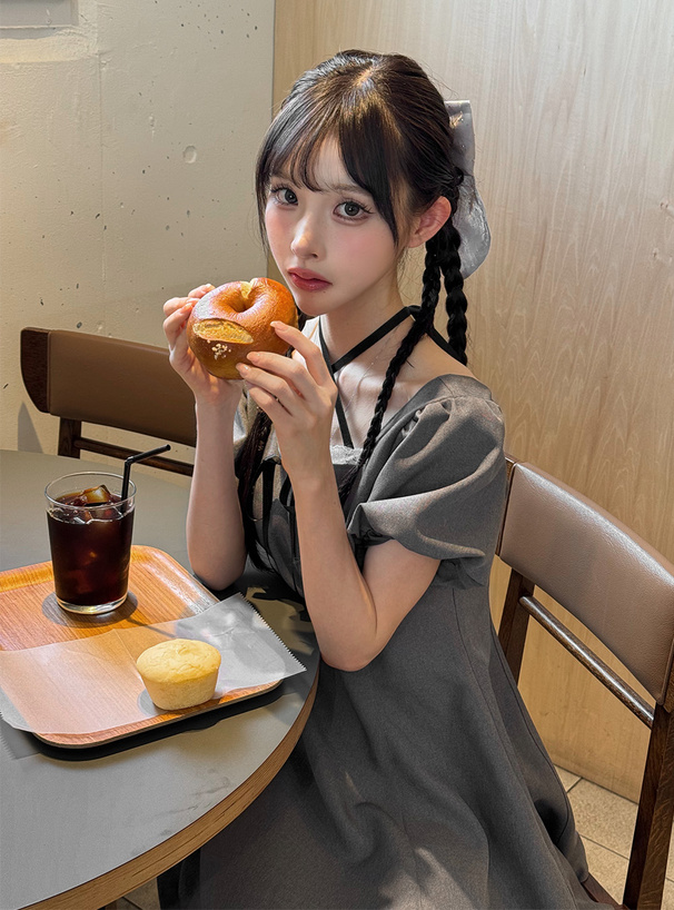 リボンバルーンスリーブミニワンピース