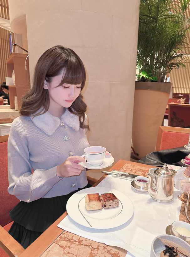 ファーティペット付きアソートボタンカーディガン