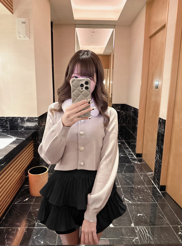 ファーティペット付きアソートボタンカーディガン