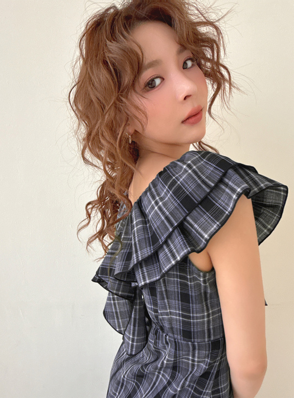 チェック柄フリルマーメイドワンピース