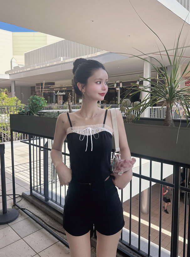 サテンリボンレースキャミソール