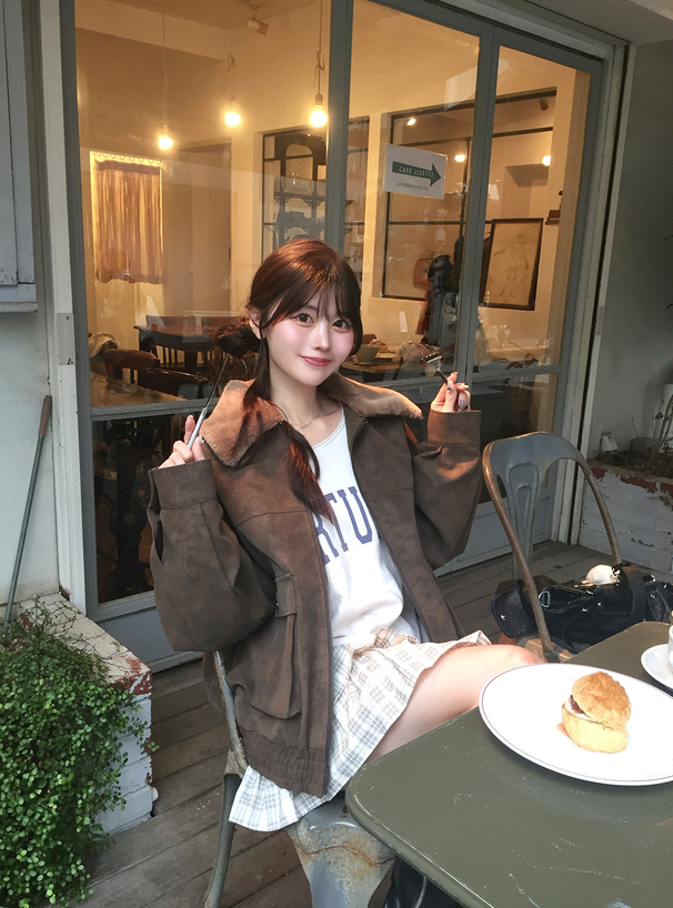 ファーティペット付きレザージャケット