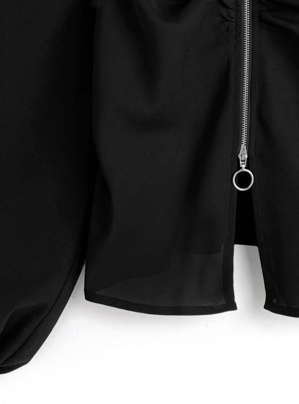 オープンショルダージップホルターネックシャツ