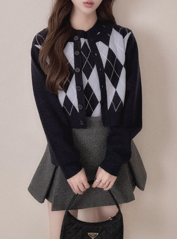 アーガイル柄ニットカーディガン×ノースリーブトップスアンサンブル